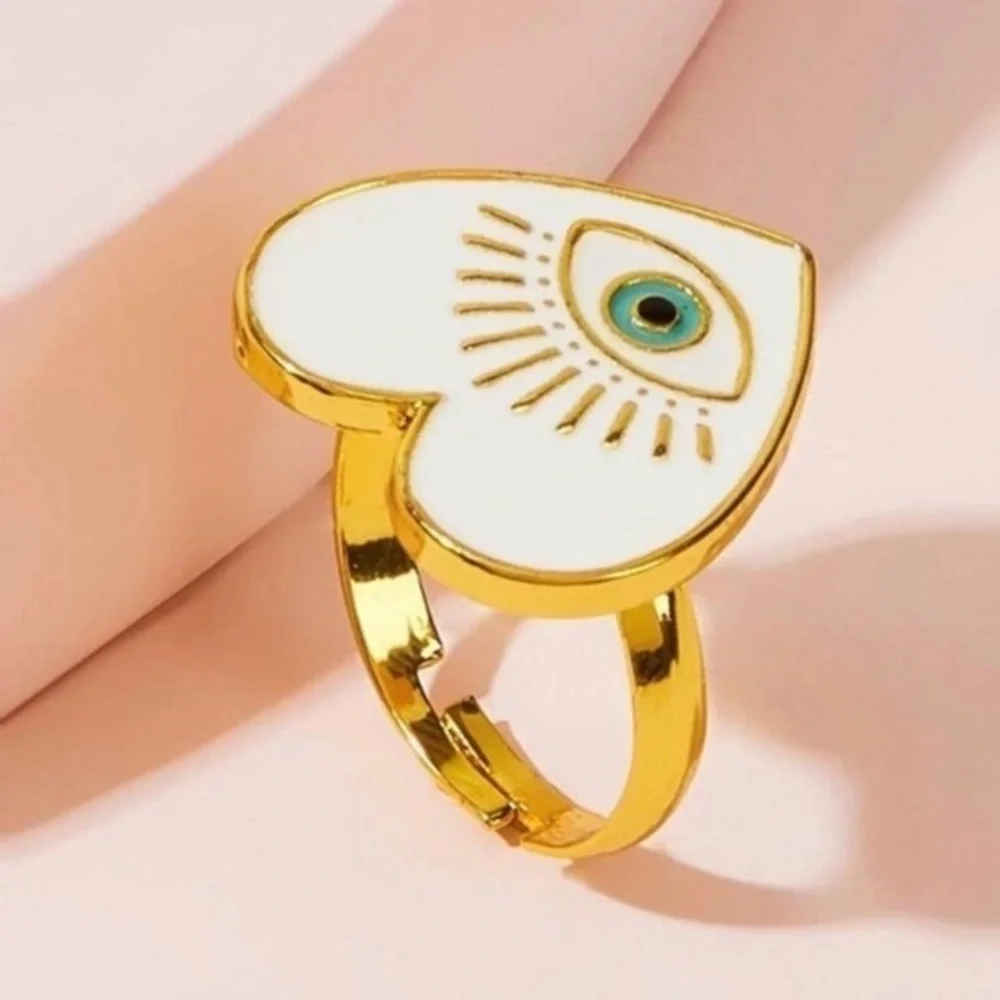 3/$30 💛 Evil Eye Heart Ring